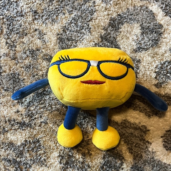 Culver’s plush 2024 Goldie Cheese Curd promo 6” - Picture 1 of 5